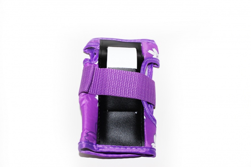 Arquivo:Patins 117c purple (7).JPG